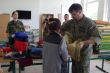 Slovensk a esk vojaci rozdvali v martinskch Bambuskch humanitn pomoc 5